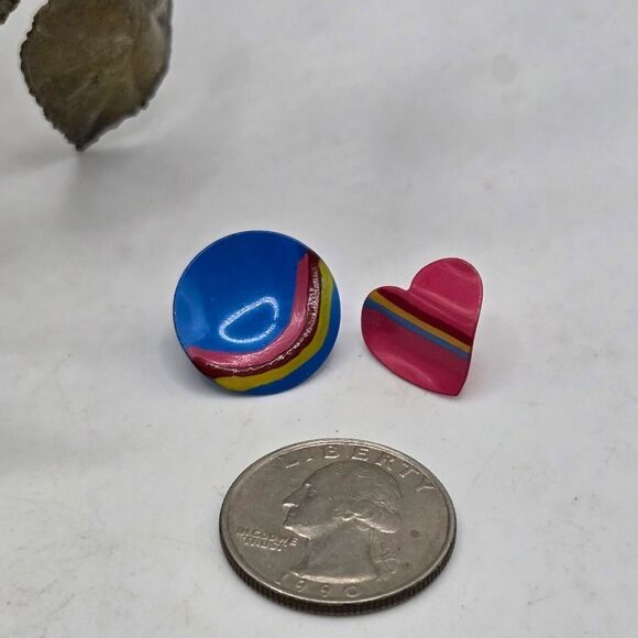 "5/$25" Mismatched Colorful Retro 80s Pop Art Circle/Heart Metal Stud Earrings - Picture 2 of 6